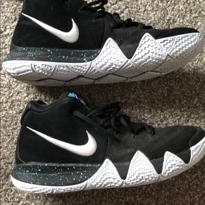 Kyrie 4’s